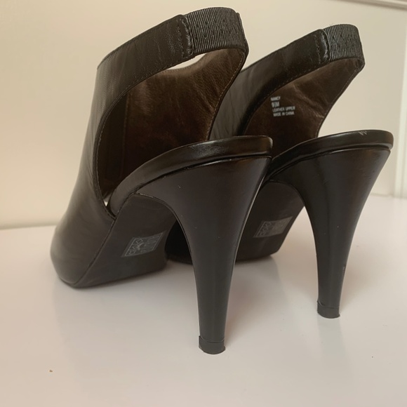 Moda Spana Heels Zip front Leather 9.5 - Picture 4 of 8